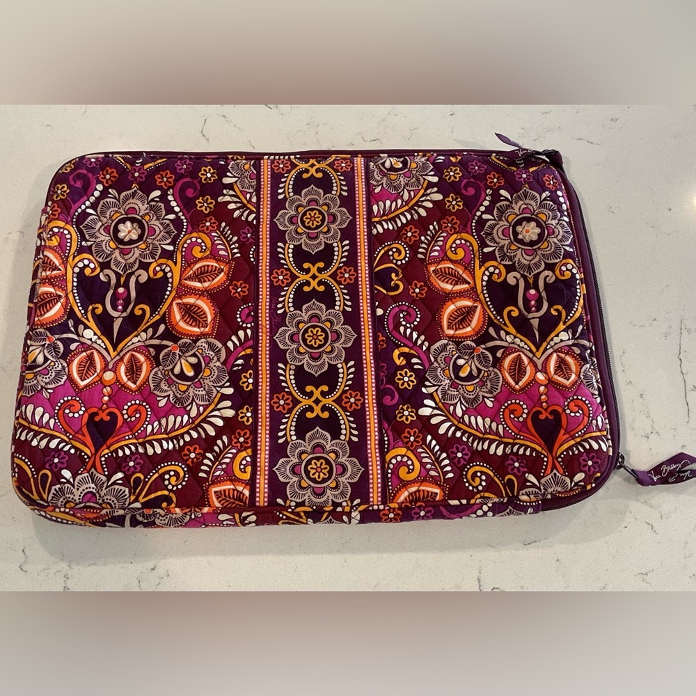 Vera Bradley Colorful Floral Laptop Sleeve with inside pocket. Great Condition